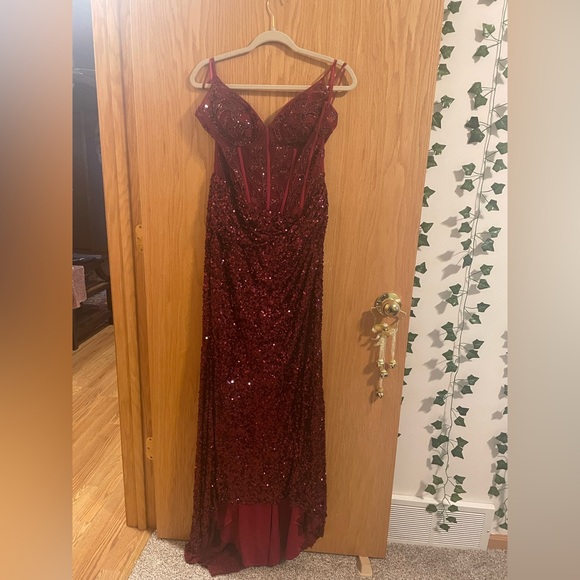 Stacees Burgundy Prom Dress BRAND NEW - Picture 1 of 8